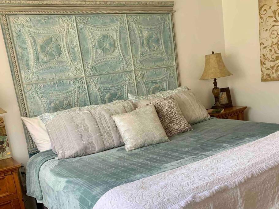 Luxury Oasis- 1 Bedroom Romantic Getaways Λούμποκ Εξωτερικό φωτογραφία